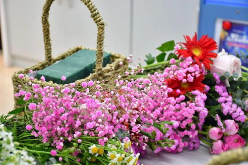 永恒的花礼，邂逅最美的自己——万科实验小学3.8妇女节主题插花活动纪实